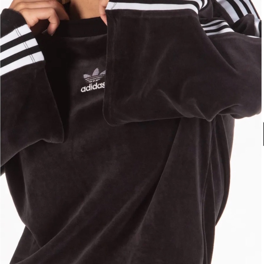 Adidas Originals FLARED SLEEVE VELOUR SWEATSHIRT ED4752 Black NWOT Size XL